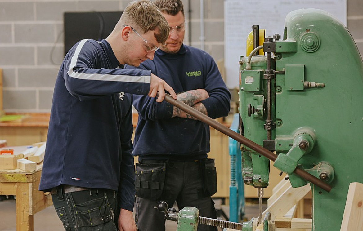 Prime Minister Pledges to Create 20,000 more Apprenticeships  cover image