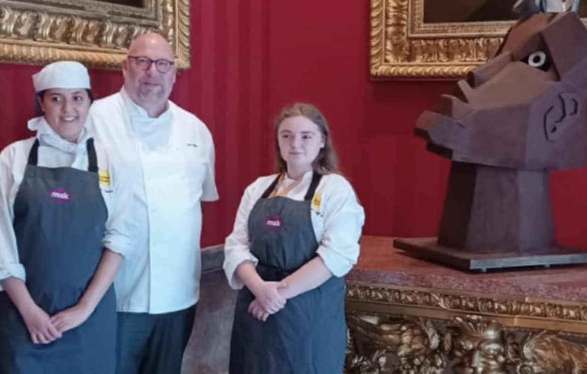 Chatsworth House confectionary sculpture puts students’ skills to the test